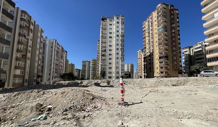 Depremde yıkılan Ekim Apartmanı sanıklarına verilen cezanın gerekçesinde "kalitesiz malzeme" vurgusu