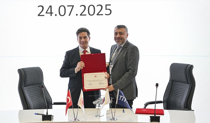 Helikopterleri insansızlaştıracak işbirliğinin imzaları IDEF 2025'te atıldı