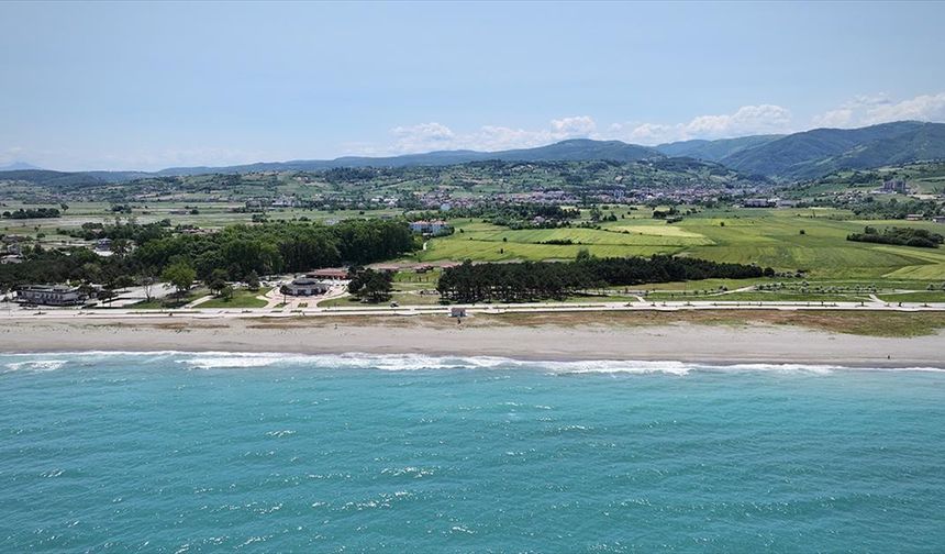 Samsun'un 18 kilometre kumsala sahip ilçesi Alaçam turizmde cazibe merkezi olmayı hedefliyor