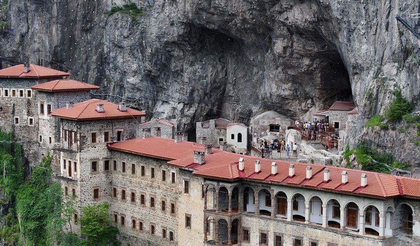 Sümela Manastırı yılın ilk yarısında 151 bin 315 ziyaretçiyi ağırladı
