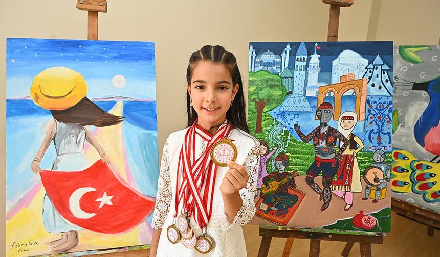 Çamaşır ipine mandalladığı resimlerle yeteneği keşfedilen küçük ressam: Fatıma Erva Eren