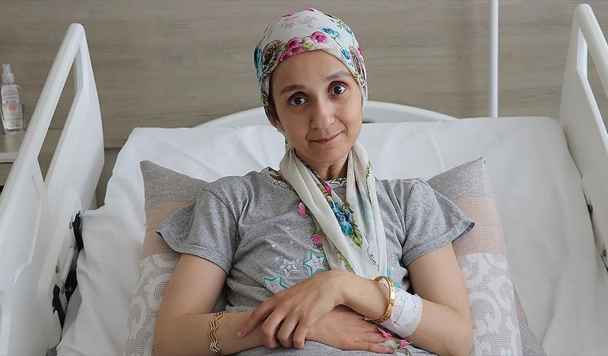 Çocukken içtiği yağ çözücü yüzünden yemek borusu yanan genç anne Kütahya'da sağlığına kavuşturuldu