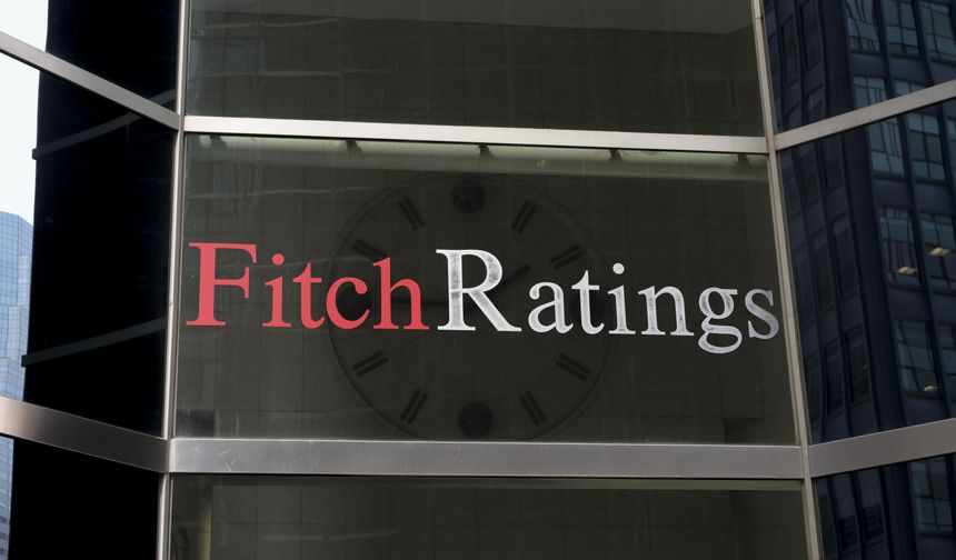 Fitch ABD'nin kredi notunu teyit etti