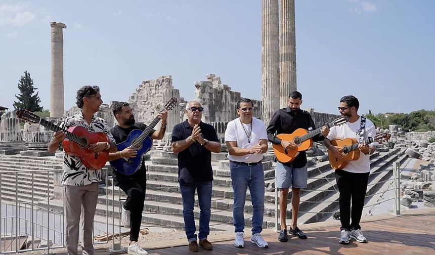 Gipsy Kings by Andre Reyes, Apollon Tapınağı'nda klip çekti