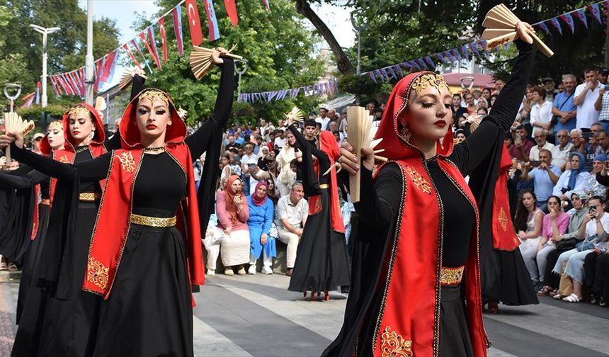 Meksika'dan Güney Afrika'ya 36 ülkeden dansçılar 'horon festivali'nde buluştu