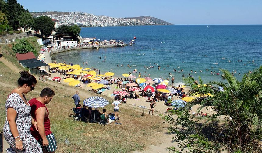 Mutlu insanların kenti Sinop deniziyle tatilcileri de mutlu ediyor