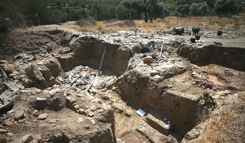 Türkiye'nin en batısında 8 bin 800 yıllık 5 mimari yapı ortaya çıkarıldı