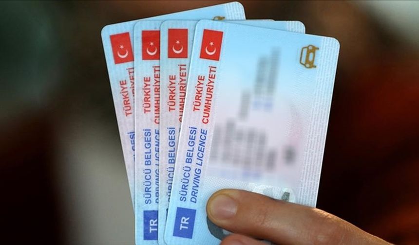 İçişleri Bakanı Yerlikaya'dan eski sürücü belgesini yenileme tarihine ilişkin hatırlatma