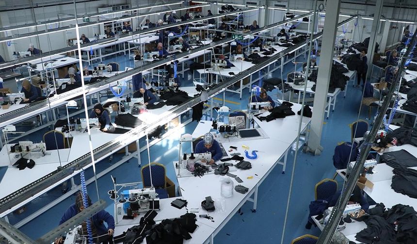 Eski cezaevi 100 kadının çalıştığı tekstil fabrikasına dönüştü