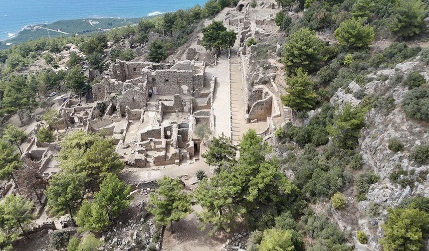 'Geleceğe Miras Projesi' ile hızlanan kazılarla Syedra'nın yüzde 25'i gün yüzüne çıkarıldı