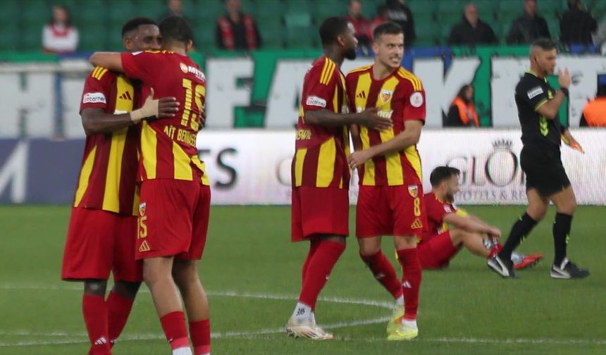 Kayserispor, Çaykur Rizespor'u mağlup etti