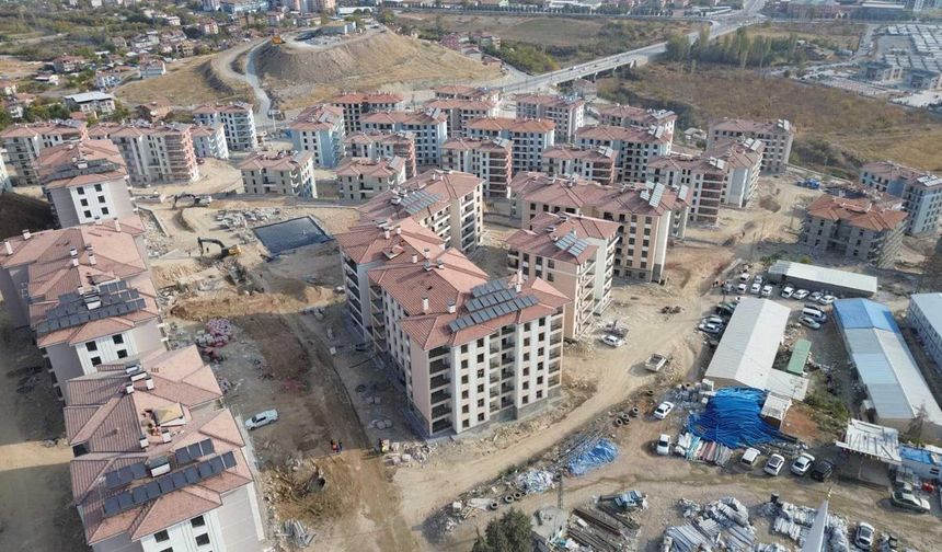 Malatya'nın Battalgazi ilçesinde deprem konutları ve iş yerlerinde sona yaklaşıldı