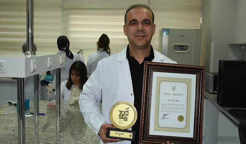 Aziz Sancar Ödülü, Prof. Dr. Suat Tekin'i gururlandırdı