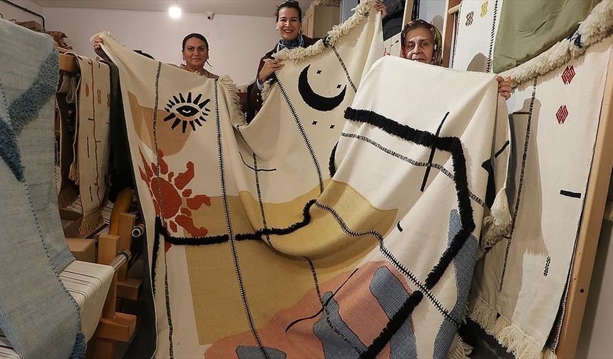 Tekirdağlı mimardan Karacakılavuz dokumasının dünyaya tanıtımına katkı