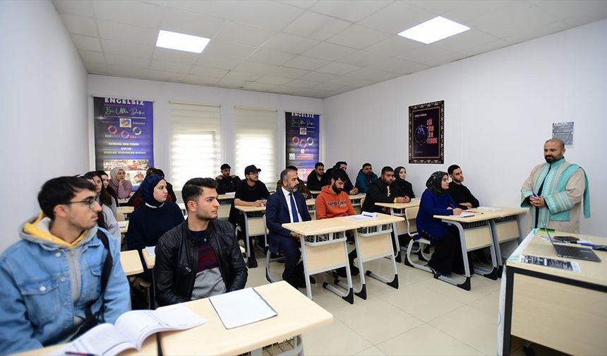 Van'da engelli üniversite öğrencileri farklı alanlardaki kurslarla hayata hazırlanıyor