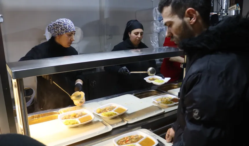 İzmit Kent Lokantaları'nda ücretsiz iftar hizmeti
