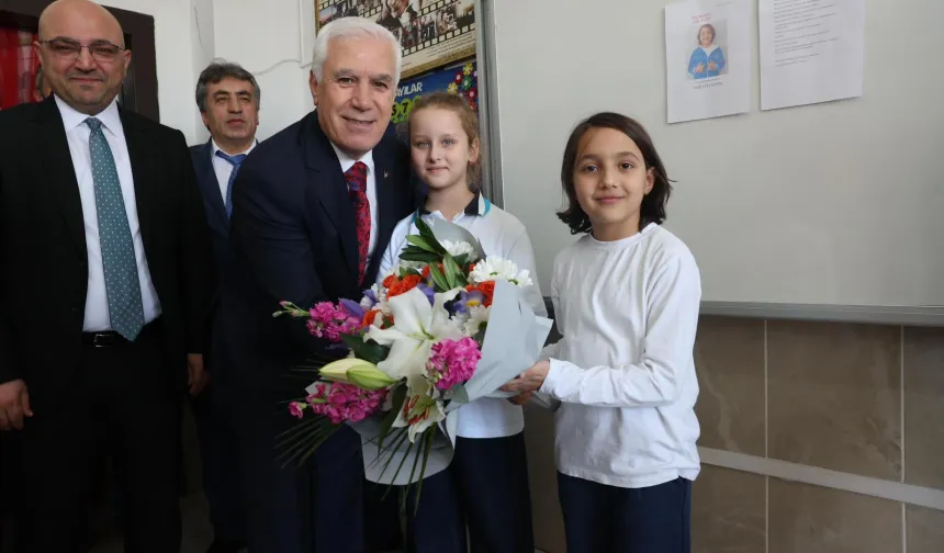 Arkadaşlarına söz verdi, Başkan Bozbey'i sınıfa getirdi