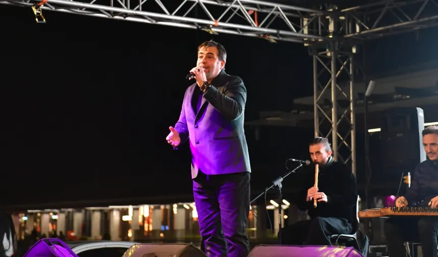 Osmangazi Meydanı'nda Ramazan coşkusu sürüyor