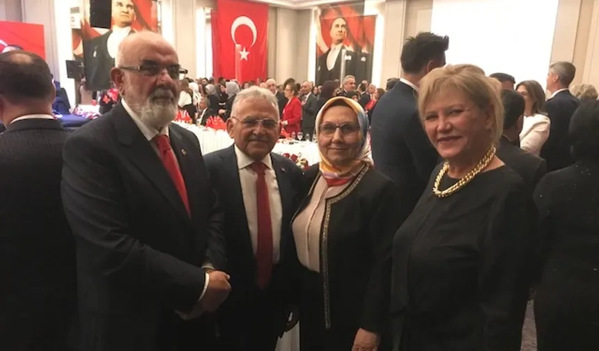 Memduh Büyükkılıç'tan 30 Ağustos mesajı